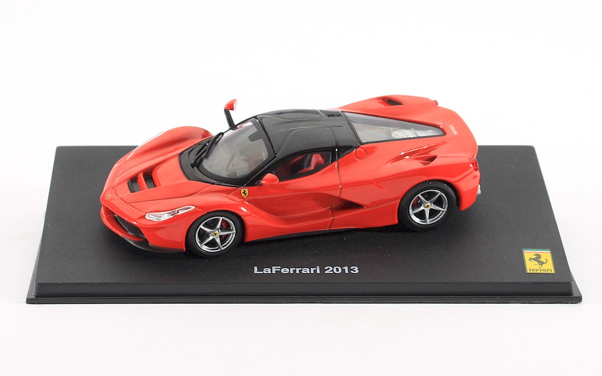 Ferrari GT 1:43 die cast model set, Agora Models