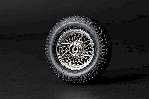 Constructing the spokes and fitting tyres on a 1:8 scale wheel